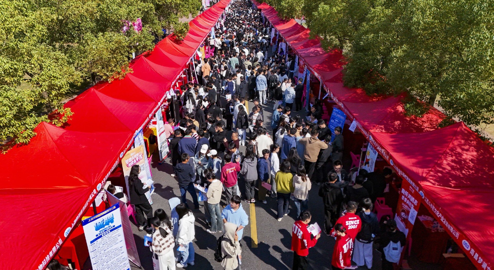 2026春招深度观察：AI岗“一人三坑”与新能源“月薪2万难求一将”背后的结构性博弈